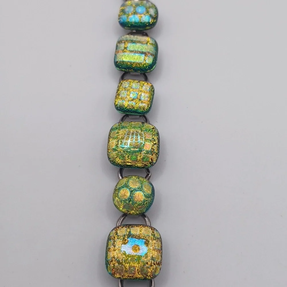 Dichroic Green and Gold Bracelet - Picture 5 of 7